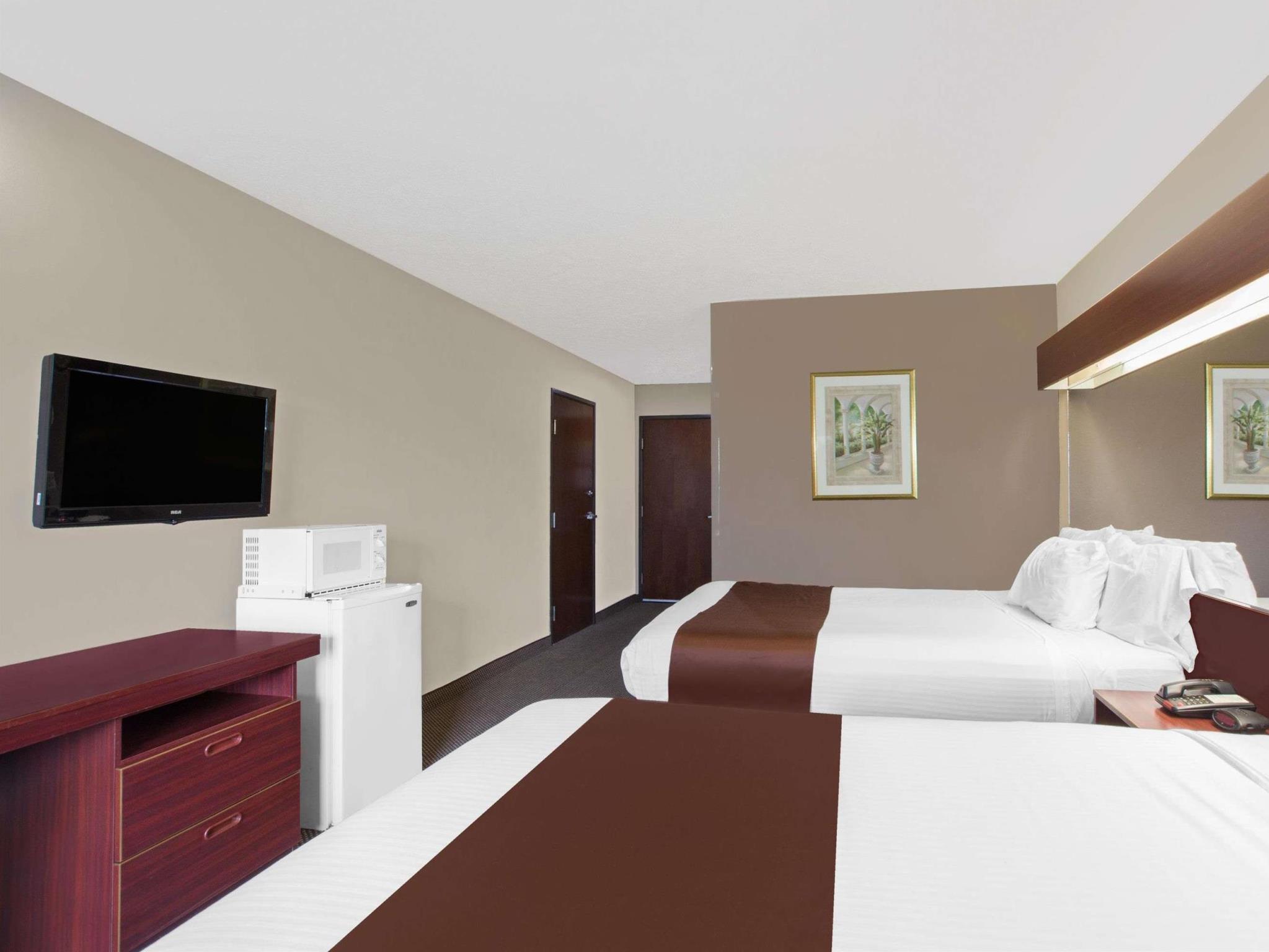 Microtel Inn & Suites - Meridian Luaran gambar